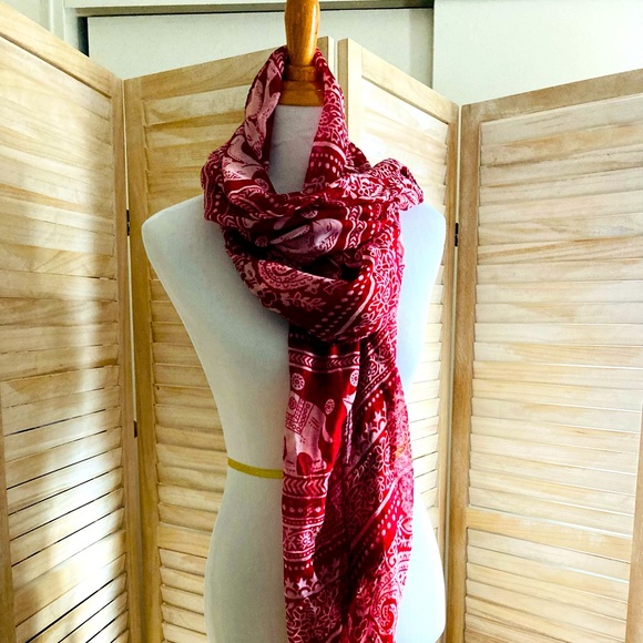 Flowy casual scarf. - Picture 1 of 1